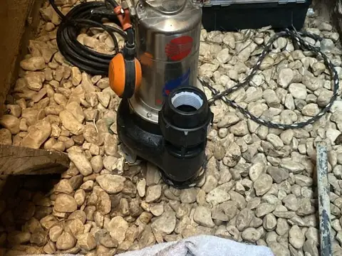התקנת משאבת ביוב – יוחננוב ביובית